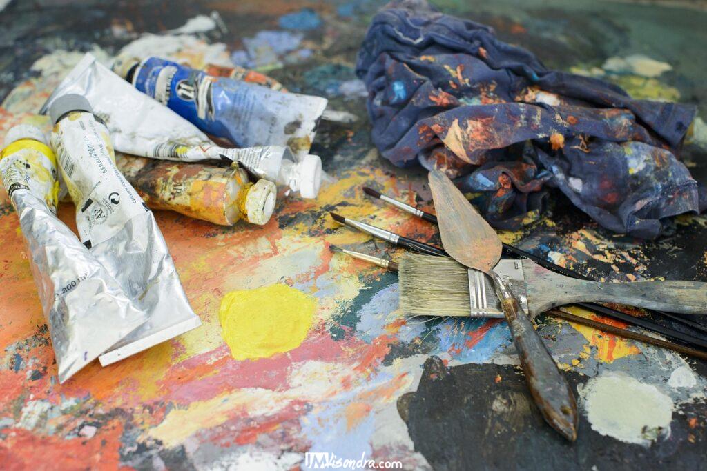 Brush vs. Pixel: Navigating the World of Traditional Art vs Digital Art 1 Traditional Art vs Digital Art - Photo of traditional artist materials